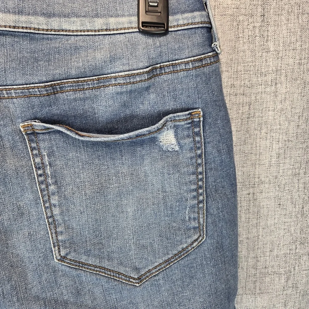 Mudd‎ High Rise Shortie Denim Shorts Size 15 FLX Stretch Distressed Blue